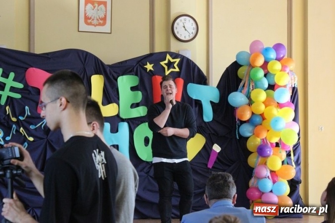 Zdjęcie w galerii na portalu naszraciborz.pl: Rewelacyjny Talent Show w CKZiU nr 1  wiadomości z regionu