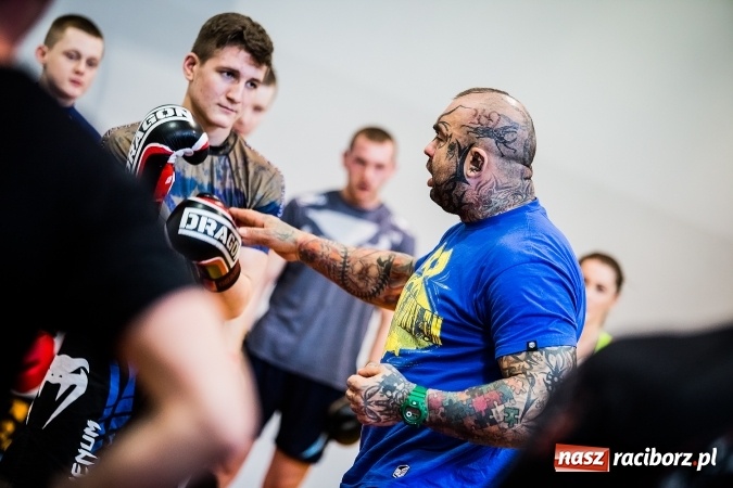 Zdjęcie w galerii na portalu naszraciborz.pl: Marcin Różal Różalski przyjechał do Raciborza wiadomości z regionu