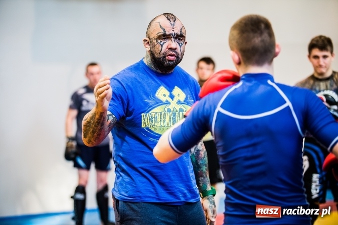 Zdjęcie w galerii na portalu naszraciborz.pl: Marcin Różal Różalski przyjechał do Raciborza wiadomości z regionu