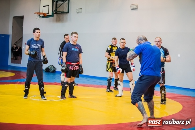 Zdjęcie w galerii na portalu naszraciborz.pl: Marcin Różal Różalski przyjechał do Raciborza wiadomości z regionu