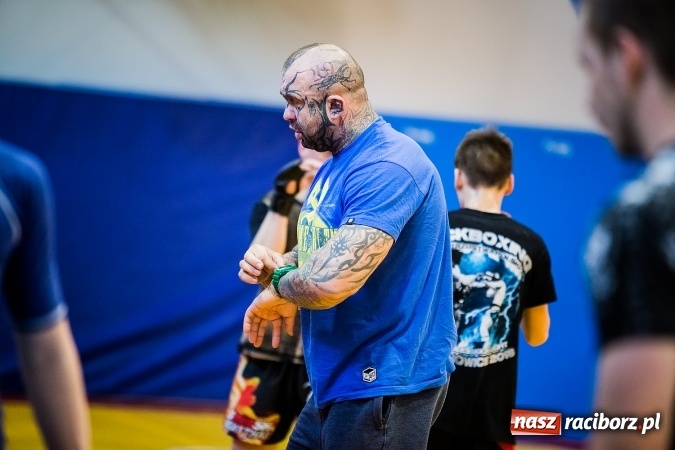 Zdjęcie w galerii na portalu naszraciborz.pl: Marcin Różal Różalski przyjechał do Raciborza wiadomości z regionu