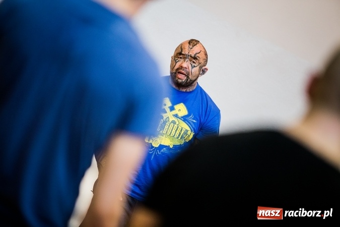 Zdjęcie w galerii na portalu naszraciborz.pl: Marcin Różal Różalski przyjechał do Raciborza wiadomości z regionu