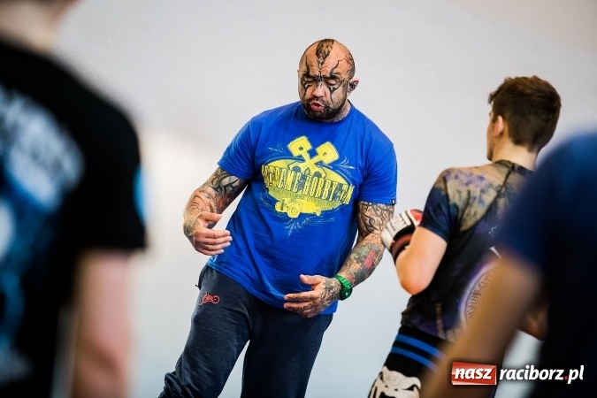 Zdjęcie w galerii na portalu naszraciborz.pl: Marcin Różal Różalski przyjechał do Raciborza wiadomości z regionu