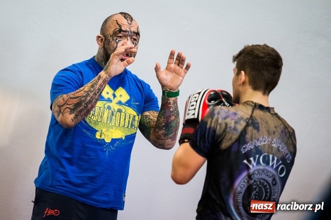 Zdjęcie w galerii na portalu naszraciborz.pl: Marcin Różal Różalski przyjechał do Raciborza wiadomości z regionu