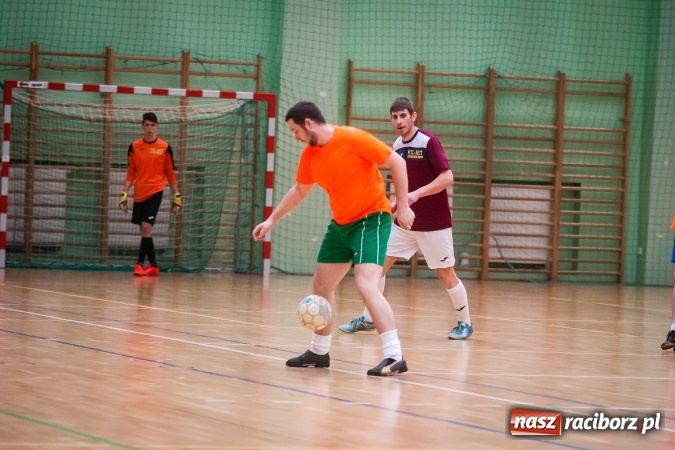 Zdjęcie w galerii na portalu naszraciborz.pl: Willa Wiktoria Brenna nie sprostała Galaktic Football. Zakończenie XVI edycji Halowej Ligi Piłki Nożnej wiadomości z regionu