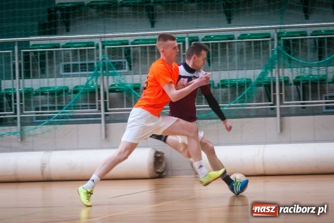 Zdjęcie w galerii na portalu naszraciborz.pl: Willa Wiktoria Brenna nie sprostała Galaktic Football. Zakończenie XVI edycji Halowej Ligi Piłki Nożnej wiadomości z regionu