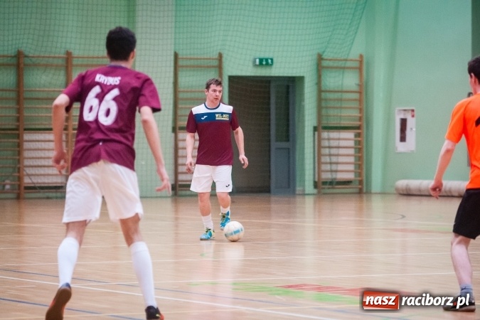 Zdjęcie w galerii na portalu naszraciborz.pl: Willa Wiktoria Brenna nie sprostała Galaktic Football. Zakończenie XVI edycji Halowej Ligi Piłki Nożnej wiadomości z regionu