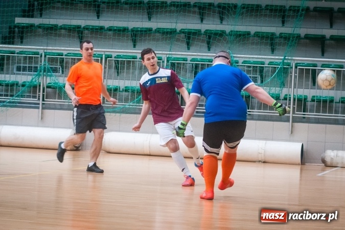 Zdjęcie w galerii na portalu naszraciborz.pl: Willa Wiktoria Brenna nie sprostała Galaktic Football. Zakończenie XVI edycji Halowej Ligi Piłki Nożnej wiadomości z regionu