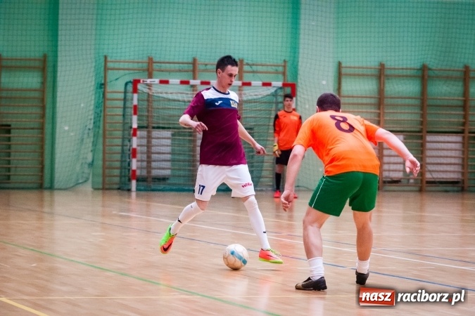 Zdjęcie w galerii na portalu naszraciborz.pl: Willa Wiktoria Brenna nie sprostała Galaktic Football. Zakończenie XVI edycji Halowej Ligi Piłki Nożnej wiadomości z regionu