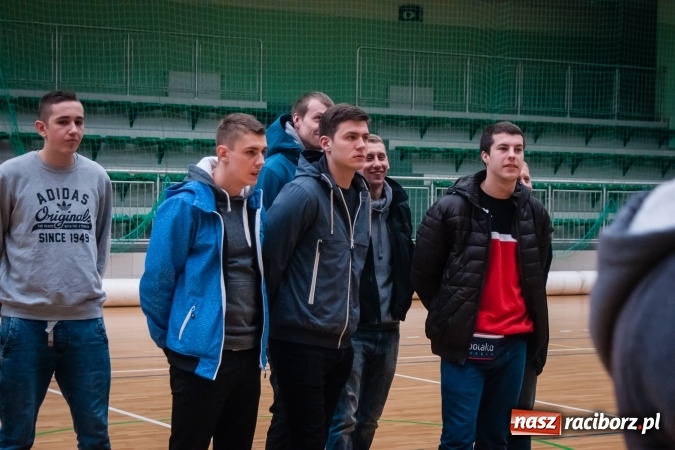 Zdjęcie w galerii na portalu naszraciborz.pl: Willa Wiktoria Brenna nie sprostała Galaktic Football. Zakończenie XVI edycji Halowej Ligi Piłki Nożnej wiadomości z regionu