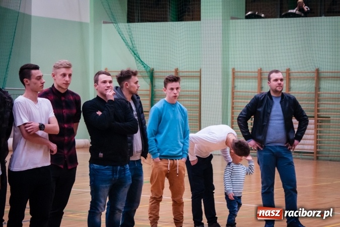 Zdjęcie w galerii na portalu naszraciborz.pl: Willa Wiktoria Brenna nie sprostała Galaktic Football. Zakończenie XVI edycji Halowej Ligi Piłki Nożnej wiadomości z regionu