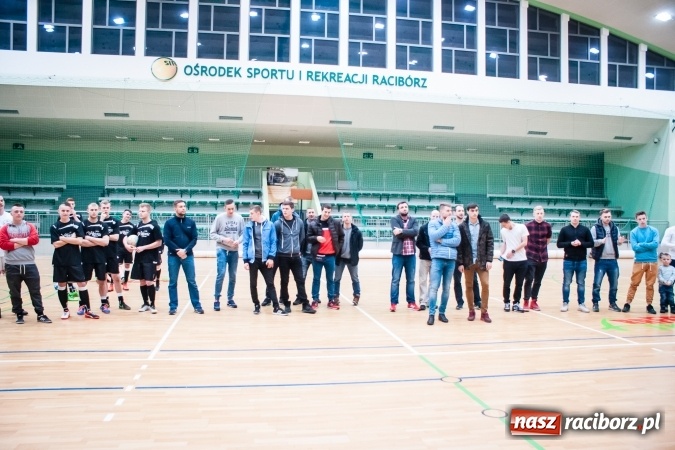 Zdjęcie w galerii na portalu naszraciborz.pl: Willa Wiktoria Brenna nie sprostała Galaktic Football. Zakończenie XVI edycji Halowej Ligi Piłki Nożnej wiadomości z regionu