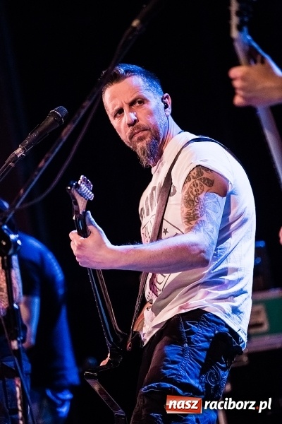 Zdjęcie w galerii na portalu naszraciborz.pl: Tłumy fanów na koncercie Luxtorpedy w RCK wiadomości z regionu