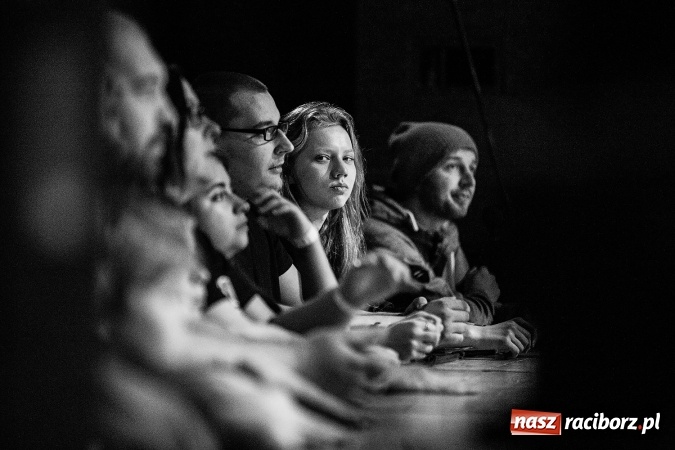 Zdjęcie w galerii na portalu naszraciborz.pl: Tłumy fanów na koncercie Luxtorpedy w RCK wiadomości z regionu