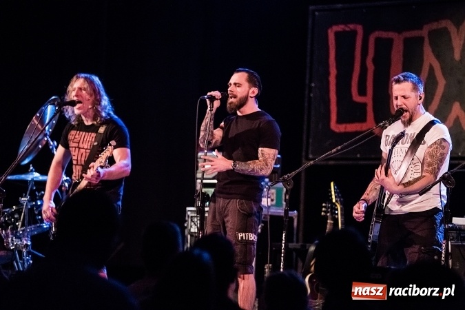 Zdjęcie w galerii na portalu naszraciborz.pl: Tłumy fanów na koncercie Luxtorpedy w RCK wiadomości z regionu