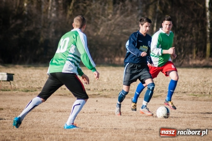 Zdjęcie w galerii na portalu naszraciborz.pl: Sparing: W Markowicach polała się krew! wiadomości z regionu