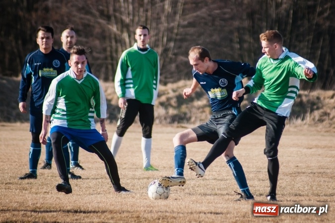 Zdjęcie w galerii na portalu naszraciborz.pl: Sparing: W Markowicach polała się krew! wiadomości z regionu