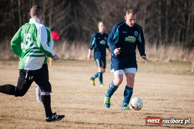Zdjęcie w galerii na portalu naszraciborz.pl: Sparing: W Markowicach polała się krew! wiadomości z regionu