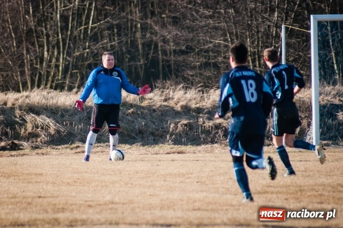 Zdjęcie w galerii na portalu naszraciborz.pl: Sparing: W Markowicach polała się krew! wiadomości z regionu