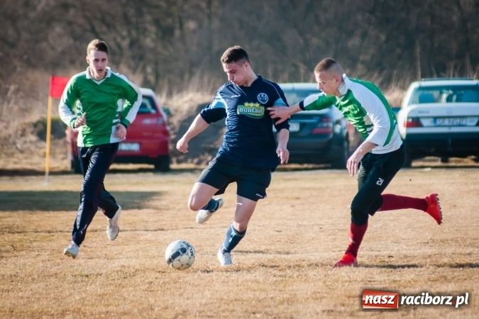 Zdjęcie w galerii na portalu naszraciborz.pl: Sparing: W Markowicach polała się krew! wiadomości z regionu