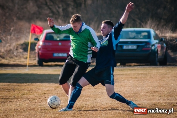 Zdjęcie w galerii na portalu naszraciborz.pl: Sparing: W Markowicach polała się krew! wiadomości z regionu