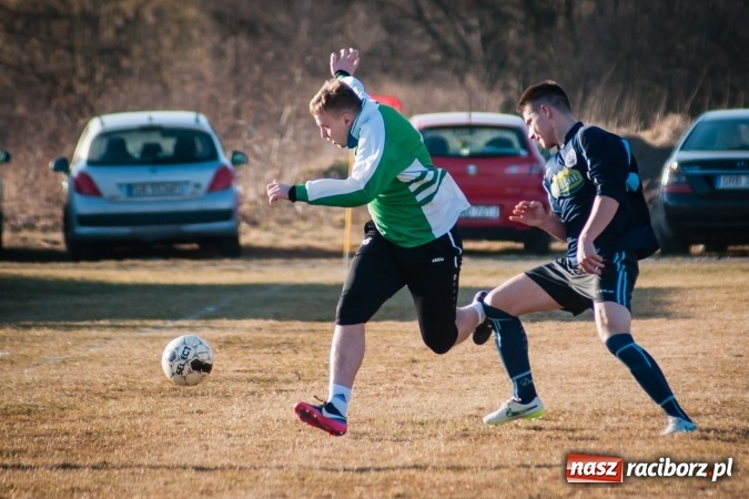 Zdjęcie w galerii na portalu naszraciborz.pl: Sparing: W Markowicach polała się krew! wiadomości z regionu