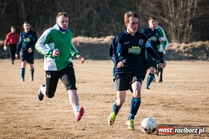 Zdjęcie w galerii na portalu naszraciborz.pl: Sparing: W Markowicach polała się krew! wiadomości z regionu