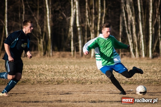 Zdjęcie w galerii na portalu naszraciborz.pl: Sparing: W Markowicach polała się krew! wiadomości z regionu