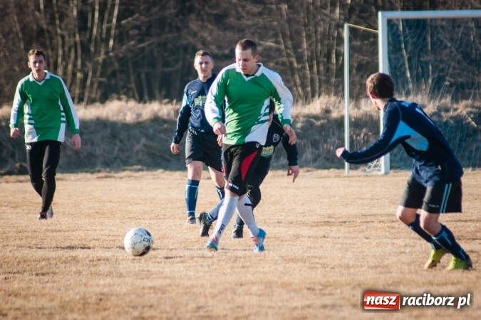 Zdjęcie w galerii na portalu naszraciborz.pl: Sparing: W Markowicach polała się krew! wiadomości z regionu