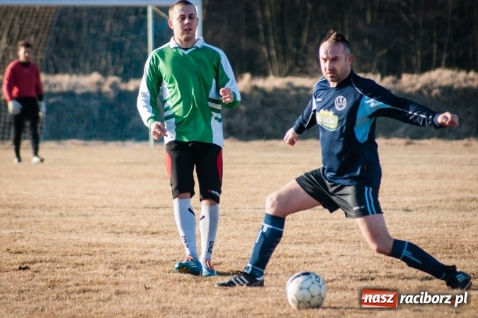 Zdjęcie w galerii na portalu naszraciborz.pl: Sparing: W Markowicach polała się krew! wiadomości z regionu