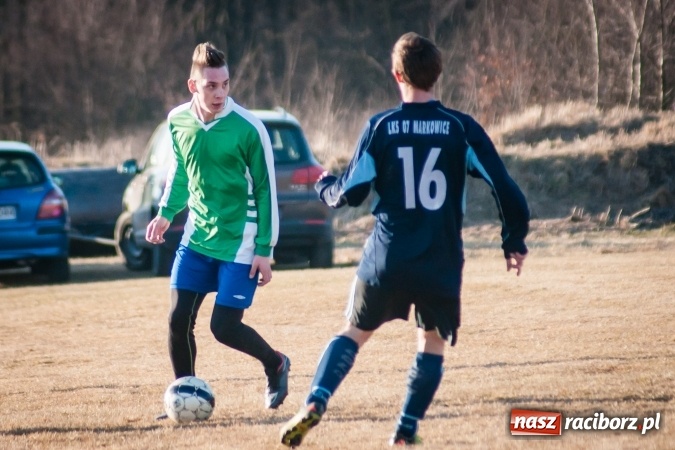 Zdjęcie w galerii na portalu naszraciborz.pl: Sparing: W Markowicach polała się krew! wiadomości z regionu