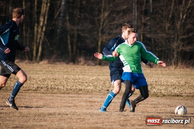 Zdjęcie w galerii na portalu naszraciborz.pl: Sparing: W Markowicach polała się krew! wiadomości z regionu