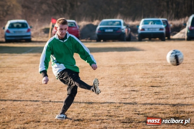 Zdjęcie w galerii na portalu naszraciborz.pl: Sparing: W Markowicach polała się krew! wiadomości z regionu