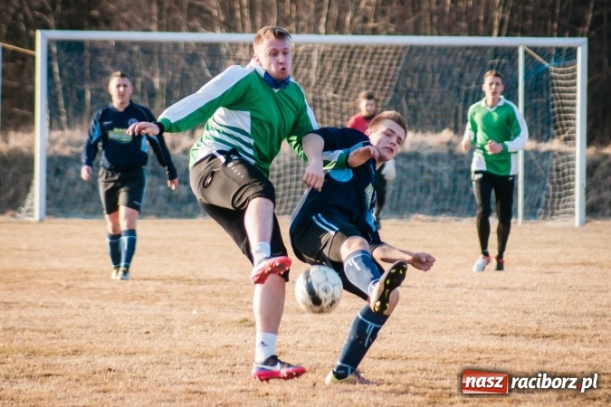 Zdjęcie w galerii na portalu naszraciborz.pl: Sparing: W Markowicach polała się krew! wiadomości z regionu