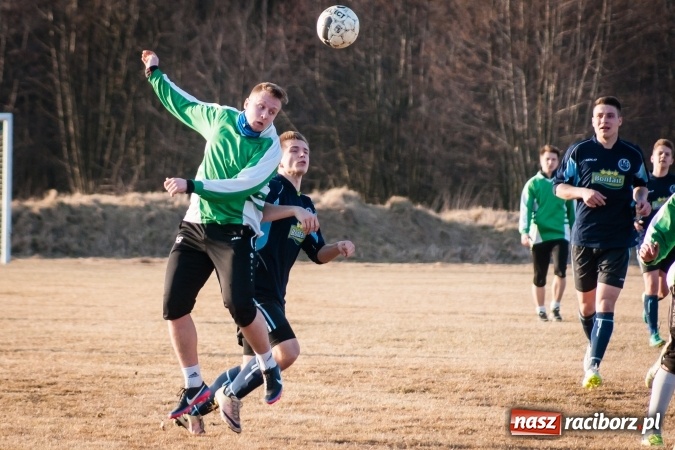 Zdjęcie w galerii na portalu naszraciborz.pl: Sparing: W Markowicach polała się krew! wiadomości z regionu