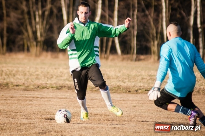 Zdjęcie w galerii na portalu naszraciborz.pl: Sparing: W Markowicach polała się krew! wiadomości z regionu