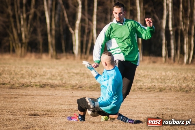 Zdjęcie w galerii na portalu naszraciborz.pl: Sparing: W Markowicach polała się krew! wiadomości z regionu