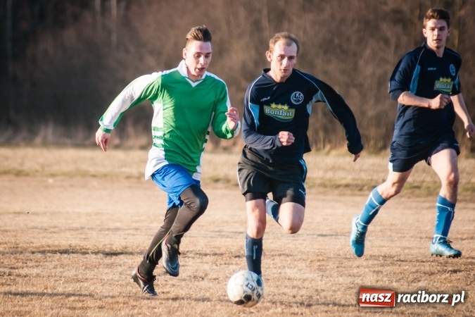 Zdjęcie w galerii na portalu naszraciborz.pl: Sparing: W Markowicach polała się krew! wiadomości z regionu