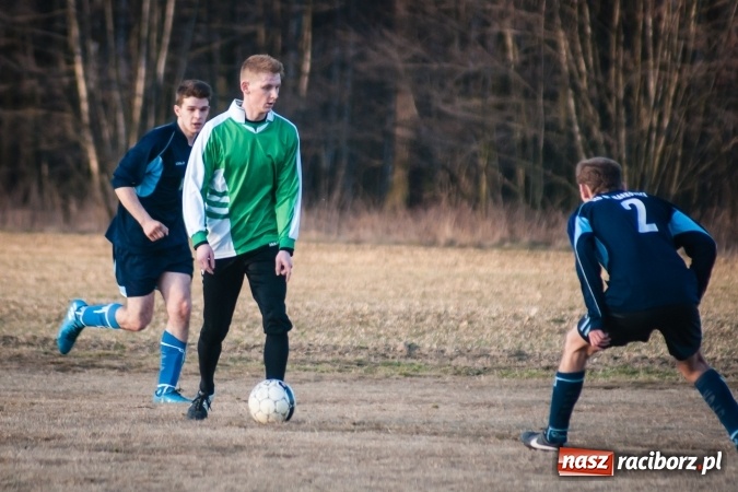 Zdjęcie w galerii na portalu naszraciborz.pl: Sparing: W Markowicach polała się krew! wiadomości z regionu