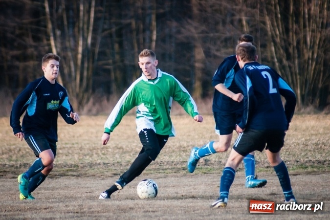 Zdjęcie w galerii na portalu naszraciborz.pl: Sparing: W Markowicach polała się krew! wiadomości z regionu