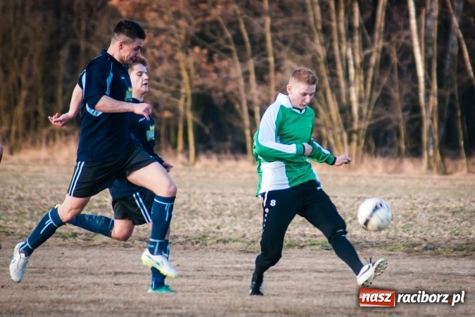 Zdjęcie w galerii na portalu naszraciborz.pl: Sparing: W Markowicach polała się krew! wiadomości z regionu