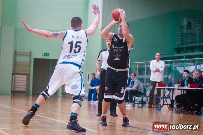 Zdjęcie w galerii na portalu naszraciborz.pl: Problemy ze skutecznością przyczyną porażki z Dobrodzieniem wiadomości z regionu