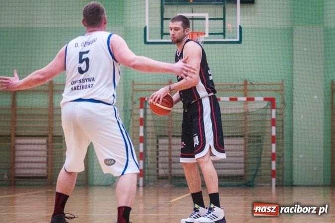 Zdjęcie w galerii na portalu naszraciborz.pl: Problemy ze skutecznością przyczyną porażki z Dobrodzieniem wiadomości z regionu