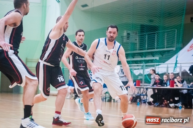 Zdjęcie w galerii na portalu naszraciborz.pl: Problemy ze skutecznością przyczyną porażki z Dobrodzieniem wiadomości z regionu