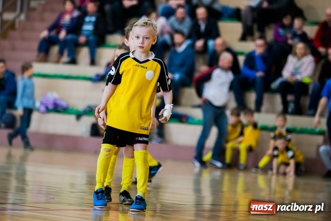 Zdjęcie w galerii na portalu naszraciborz.pl: 14. edycja Powiatowej Halowej Ligi Piłki Nożej Żaków im. Zbigniewa Oszka wiadomości z regionu