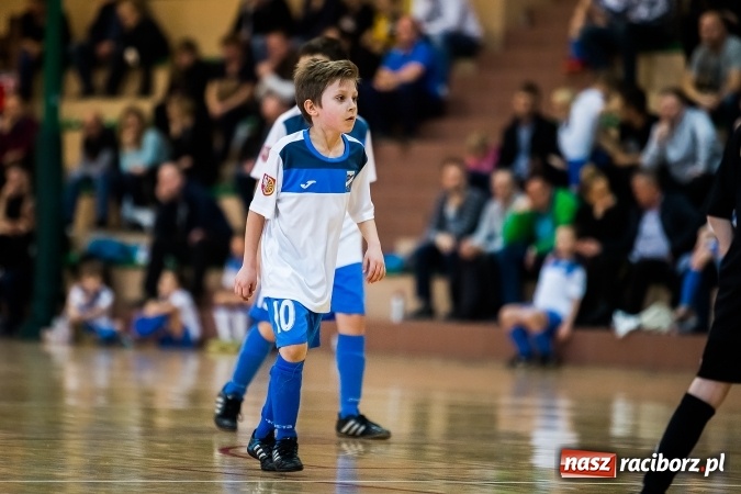 Zdjęcie w galerii na portalu naszraciborz.pl: 14. edycja Powiatowej Halowej Ligi Piłki Nożej Żaków im. Zbigniewa Oszka wiadomości z regionu