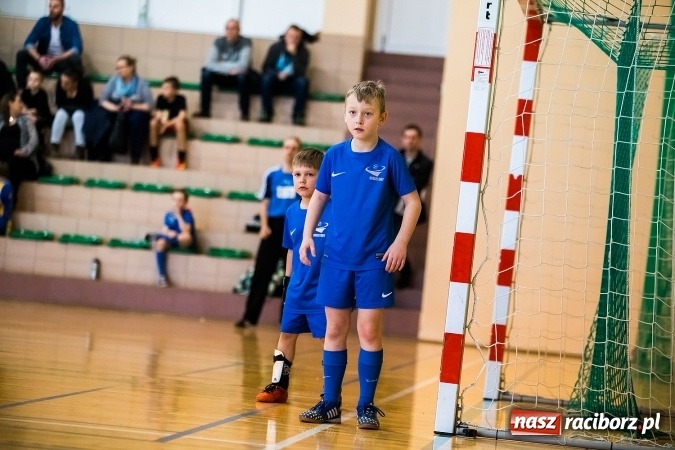 Zdjęcie w galerii na portalu naszraciborz.pl: 14. edycja Powiatowej Halowej Ligi Piłki Nożej Żaków im. Zbigniewa Oszka wiadomości z regionu