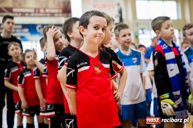 Zdjęcie w galerii na portalu naszraciborz.pl: 14. edycja Powiatowej Halowej Ligi Piłki Nożej Żaków im. Zbigniewa Oszka wiadomości z regionu