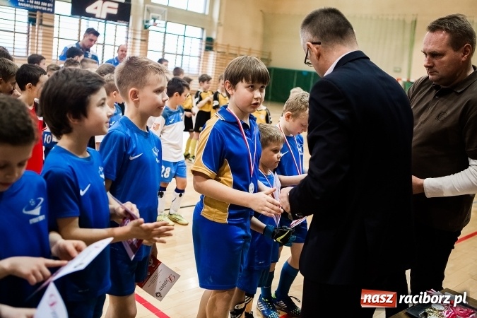 Zdjęcie w galerii na portalu naszraciborz.pl: 14. edycja Powiatowej Halowej Ligi Piłki Nożej Żaków im. Zbigniewa Oszka wiadomości z regionu