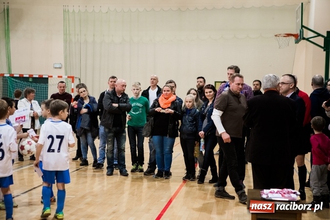 Zdjęcie w galerii na portalu naszraciborz.pl: 14. edycja Powiatowej Halowej Ligi Piłki Nożej Żaków im. Zbigniewa Oszka wiadomości z regionu